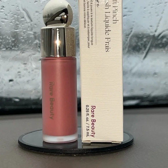 Rare Beauty - HOPE Soft Pinch Liquid Blush - Picture 5 of 8